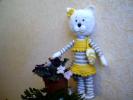 Вязаная игрушка "Кошечка"